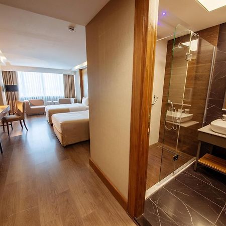 Ramada Plaza By Wyndham Samsun Exterior foto Deluxe Room